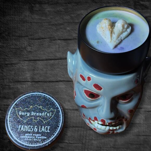 Fangs & Lace Wickless Candle: Cashmere Pink Sugar Scent - Picture 5 of 8